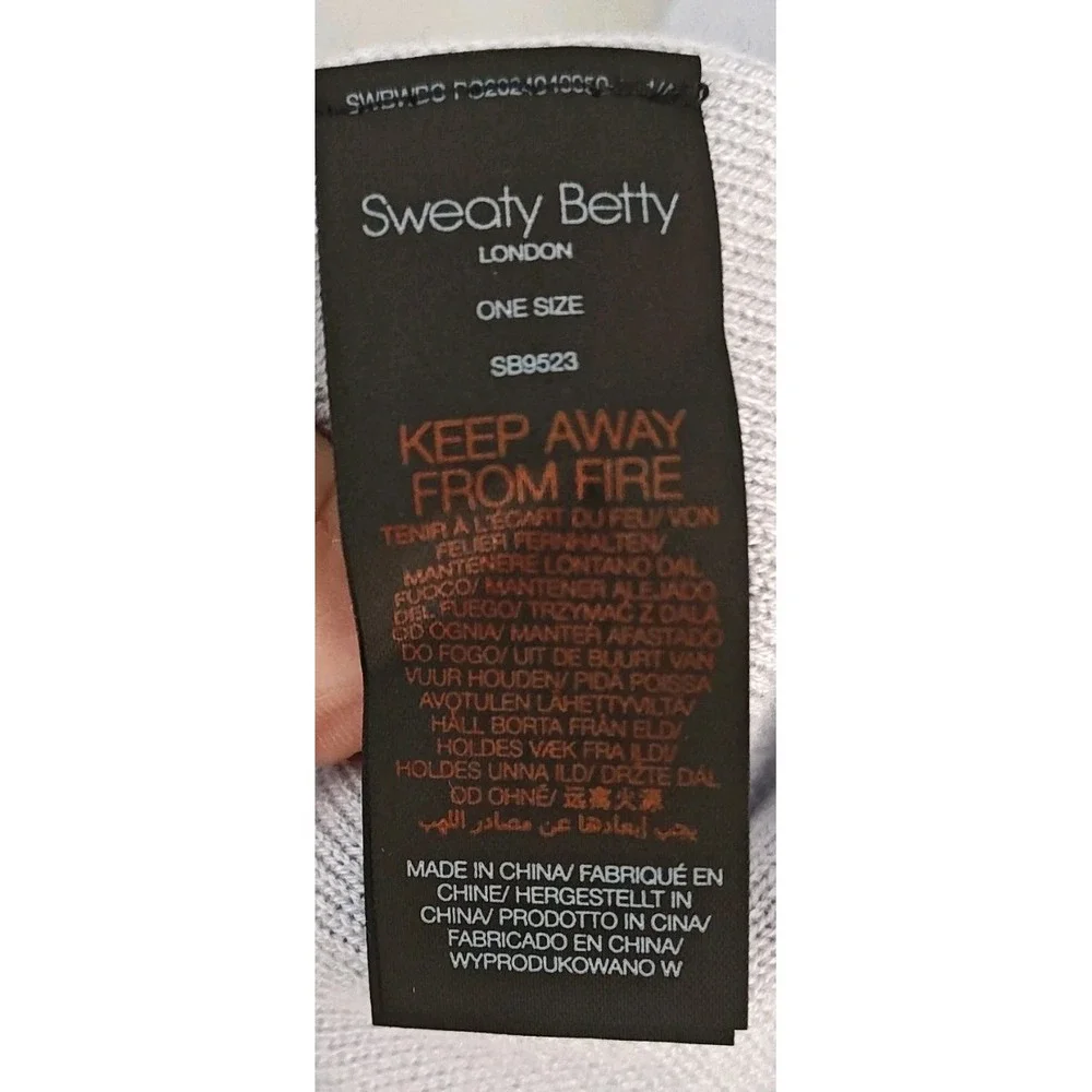 Sweaty Betty Scarf Black Cream Spell‎ Out Winter Warm super soft 95 x 15 neq